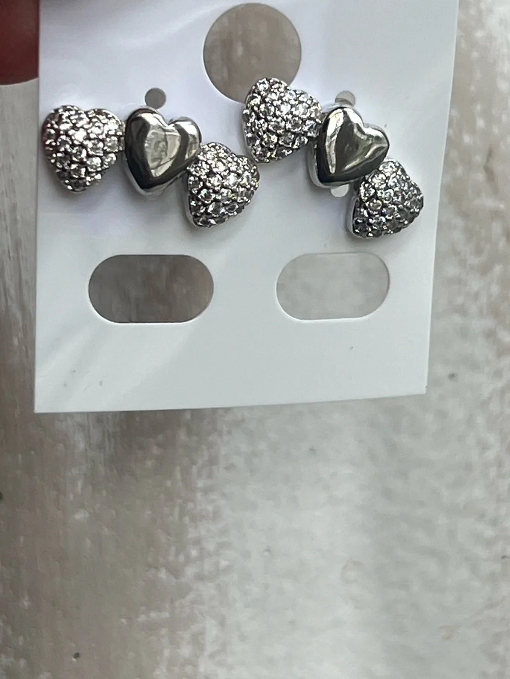 ⭐️- 3-Silver Heart Cluster Stud Earrings - Sparkling Crystal pavé  Accent
